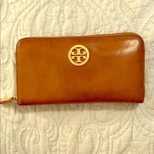 Tory Burch Continental Wallet